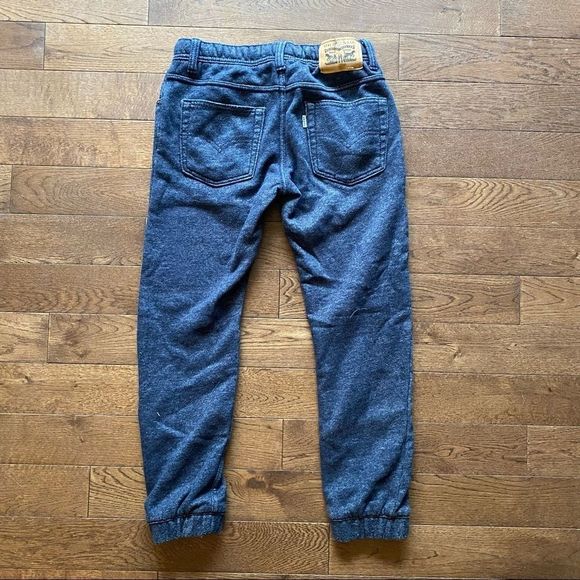 ✨50% OFF✨ Levi’s Joggers - Kids - Picture 5 of 12